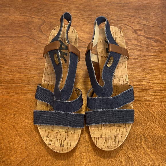 NWOT Anne Klein Sport cork heel 8 1/2 - Picture 2 of 11